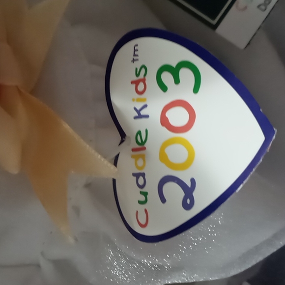 Geppeddo.....Cuddle Kids "Darcie Daisy" - Picture 7 of 17